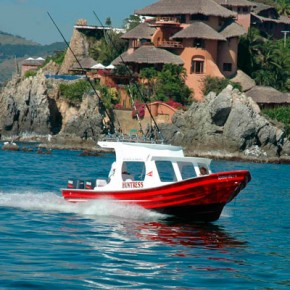 The Super Panga, Huntress, in Zihuatanejo Bay